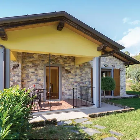 2 Bedroom In Camaiore Lu Holiday home Corsanico-Bargecchia
