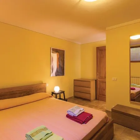 2 Bedroom In Camaiore Lu Corsanico-Bargecchia