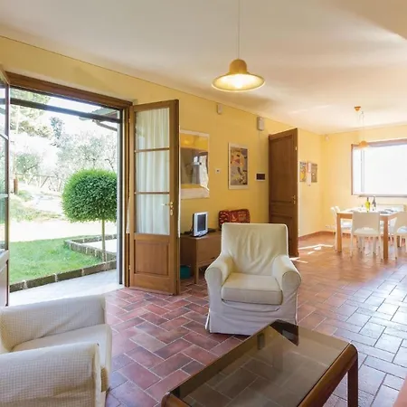 2 Bedroom In Camaiore Lu * Corsanico-Bargecchia