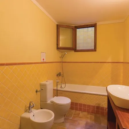 2 Bedroom In Camaiore Lu Holiday home *