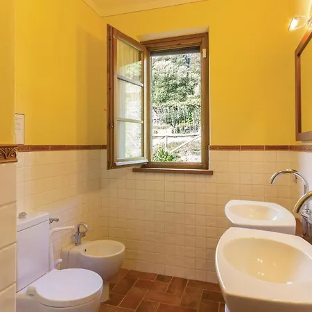 Holiday home 2 Bedroom In Camaiore Lu Corsanico-Bargecchia